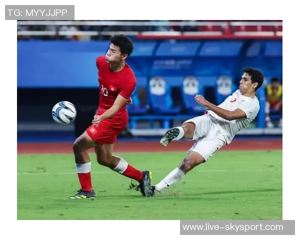 伊朗对阵中国足球赛实时比分更新及精彩瞬间回顾